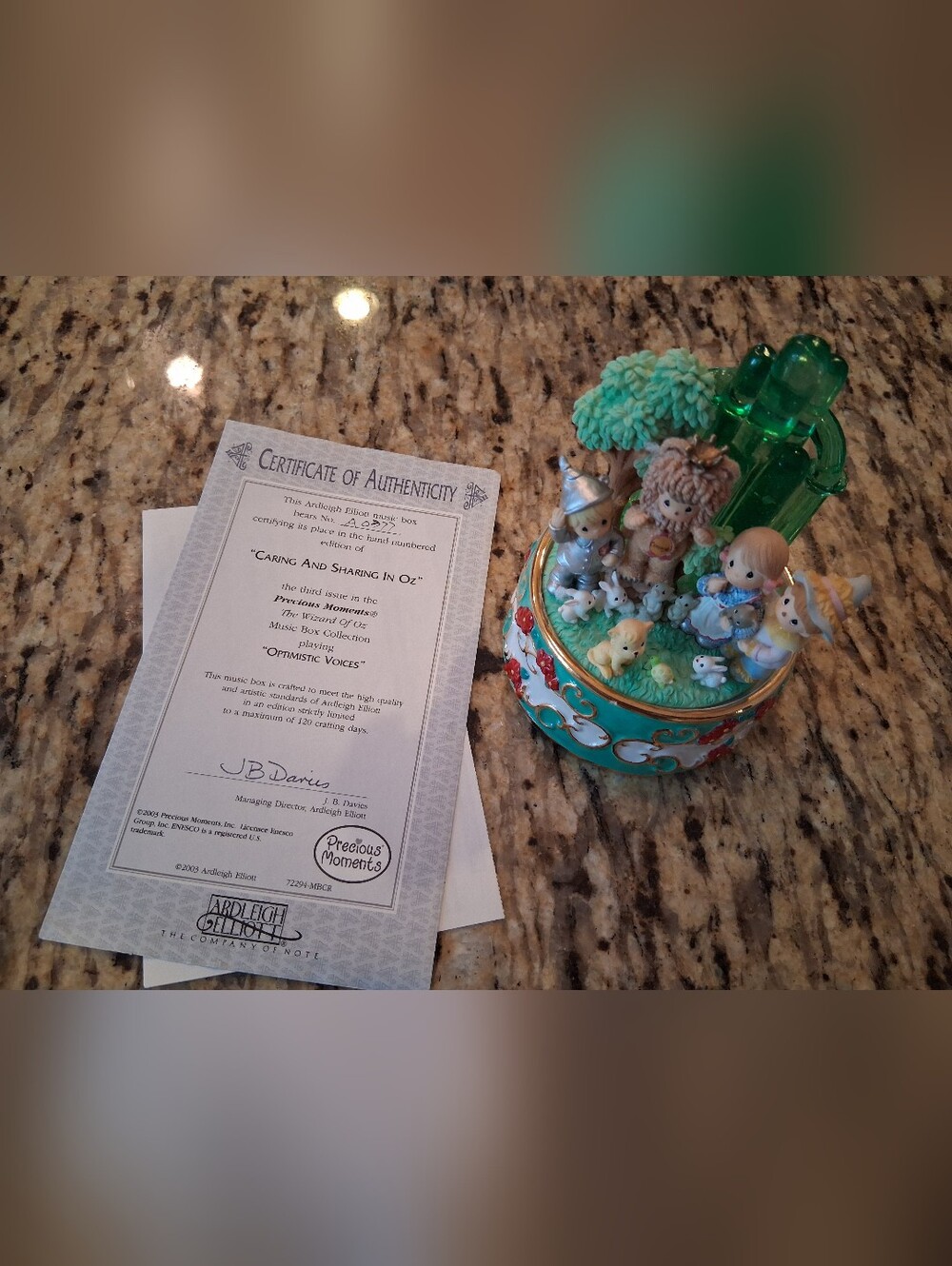 Precious Moments Wizard of Oz Music Box Caring And Sharing In Oz